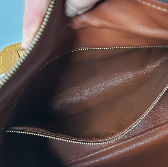 Louis Vuitton Boulogne - Picture 8 of 9